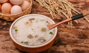 皮蛋瘦肉粥